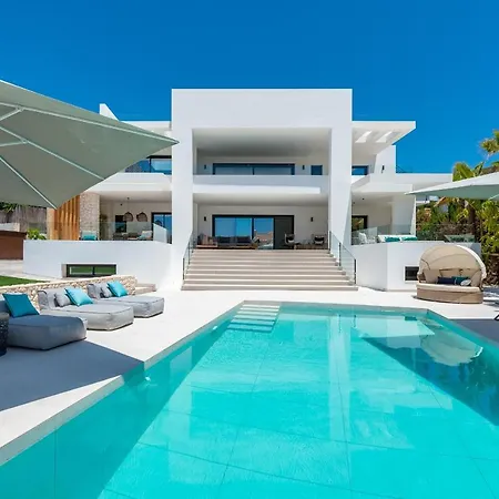 About Playas Andaluzas Willa Marbella